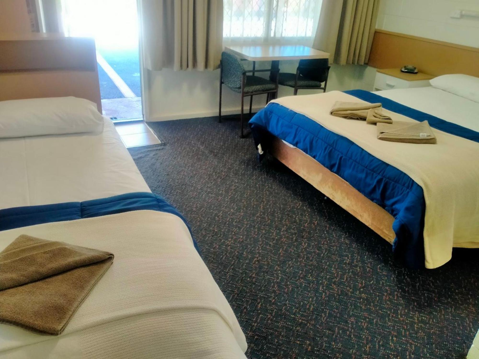 Oakey Motel ภายนอก รูปภาพ