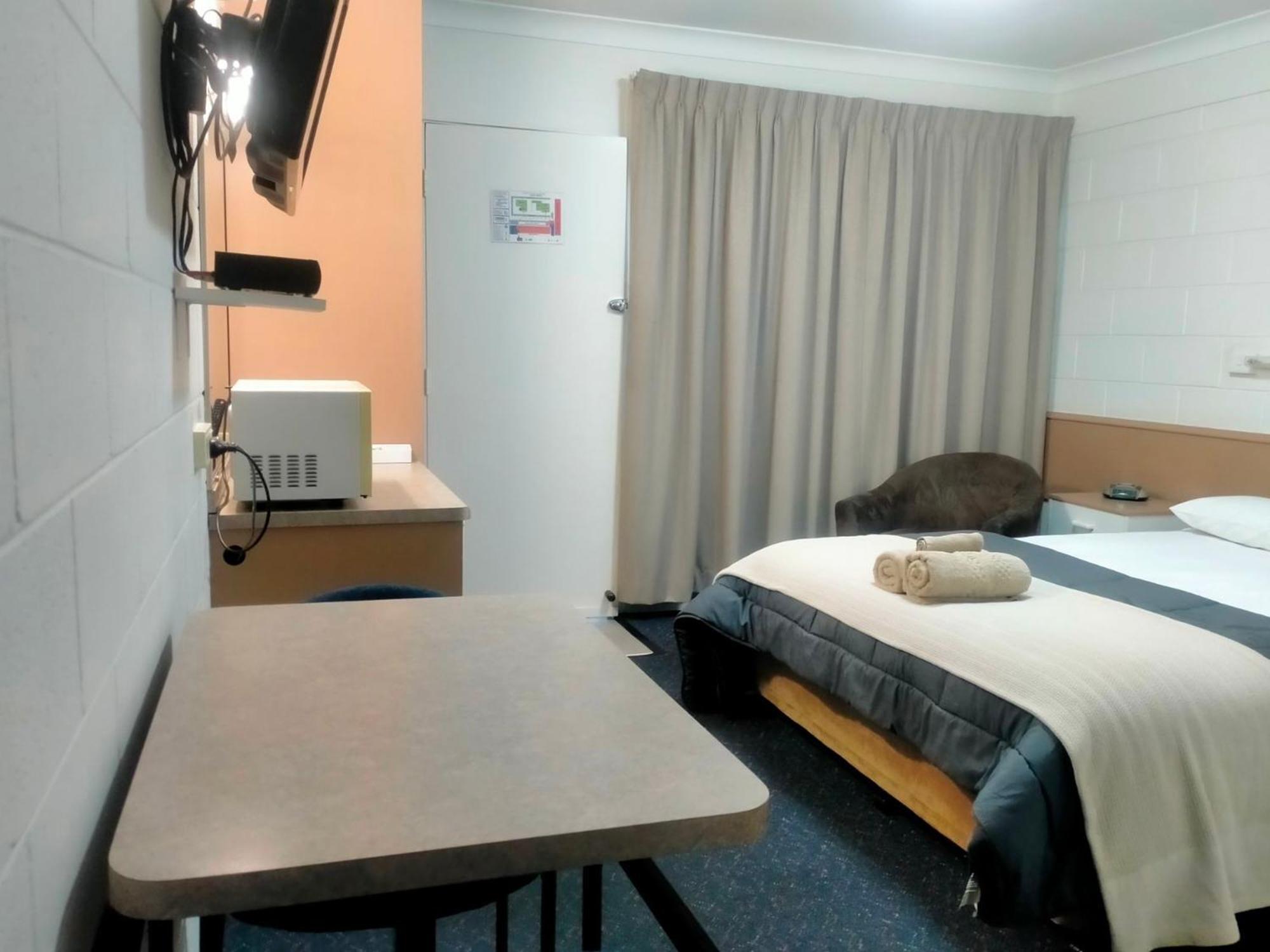 Oakey Motel ภายนอก รูปภาพ