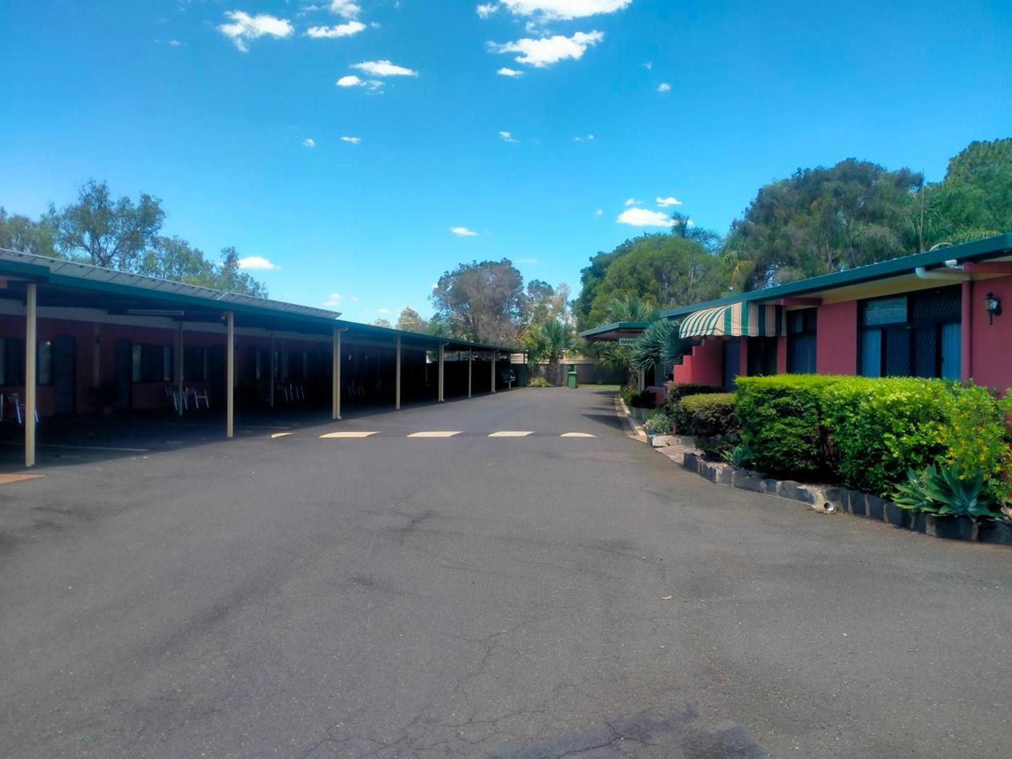Oakey Motel ภายนอก รูปภาพ