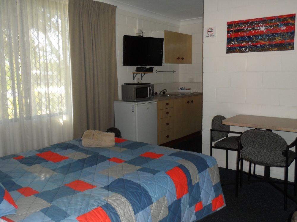 Oakey Motel ภายนอก รูปภาพ