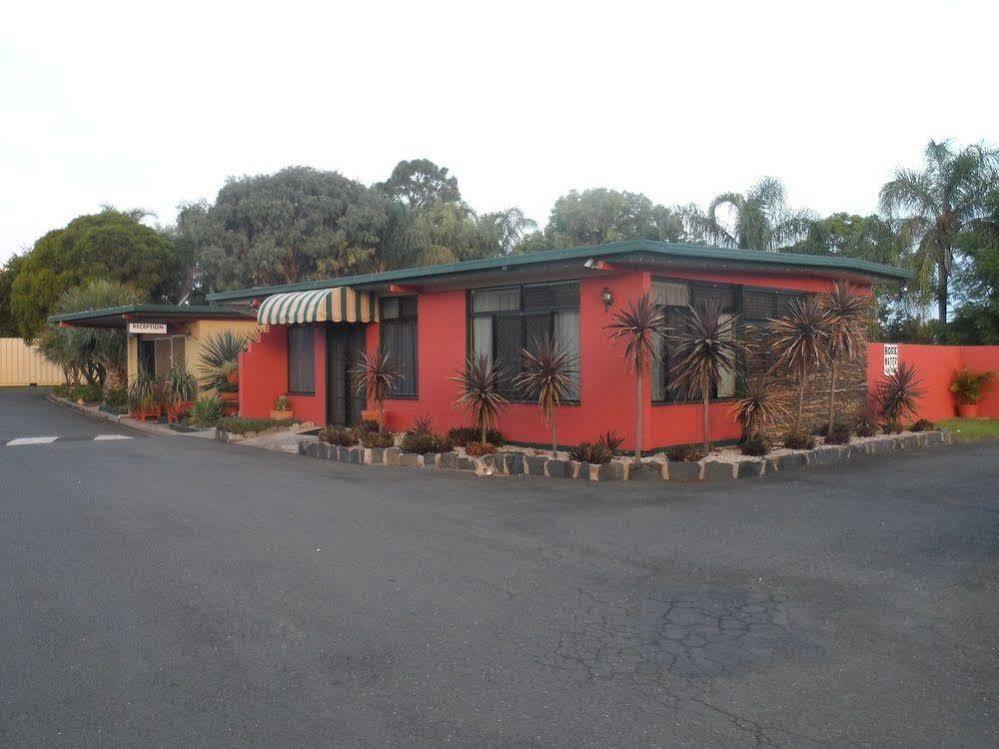 Oakey Motel ภายนอก รูปภาพ