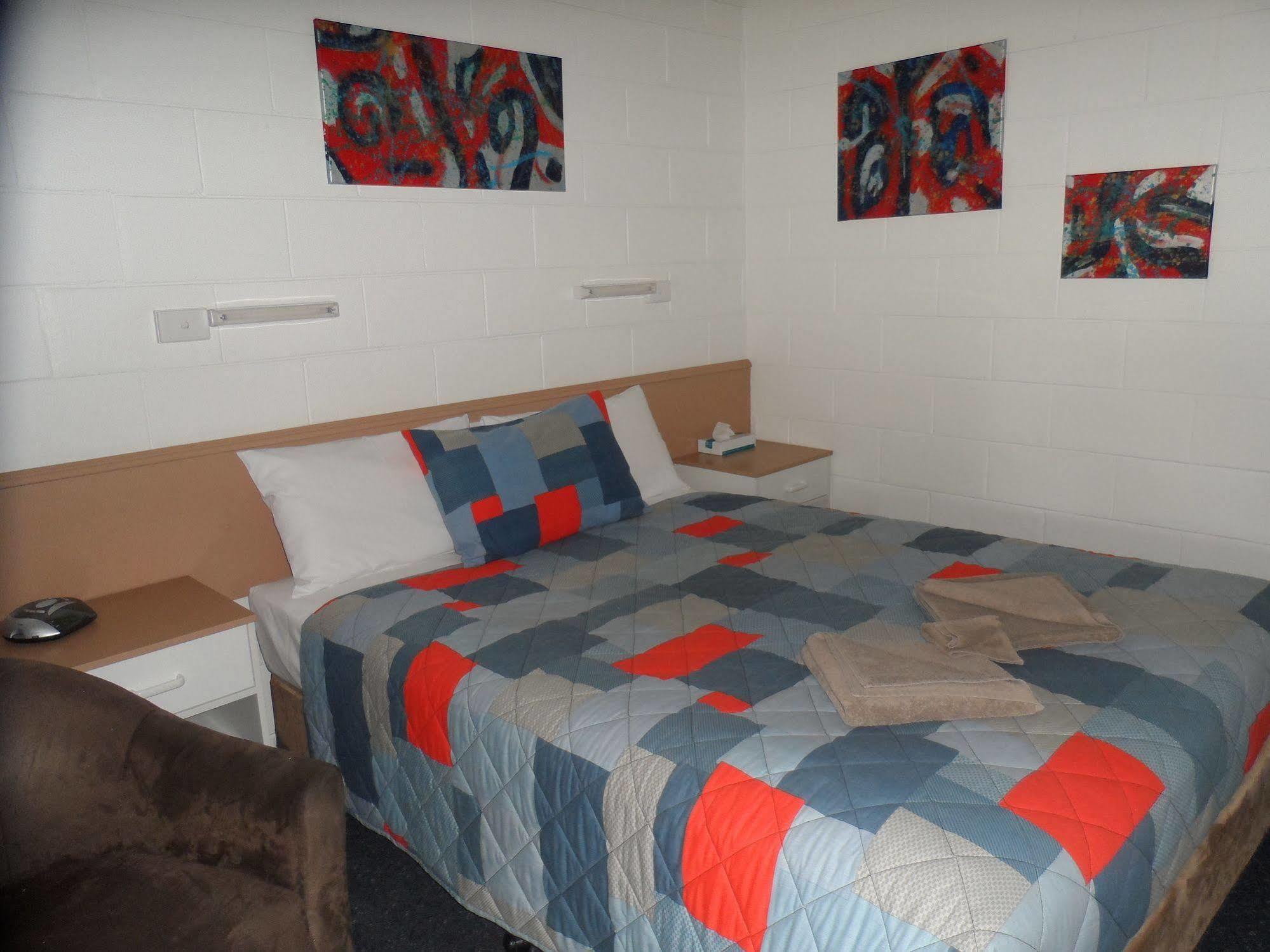 Oakey Motel ภายนอก รูปภาพ